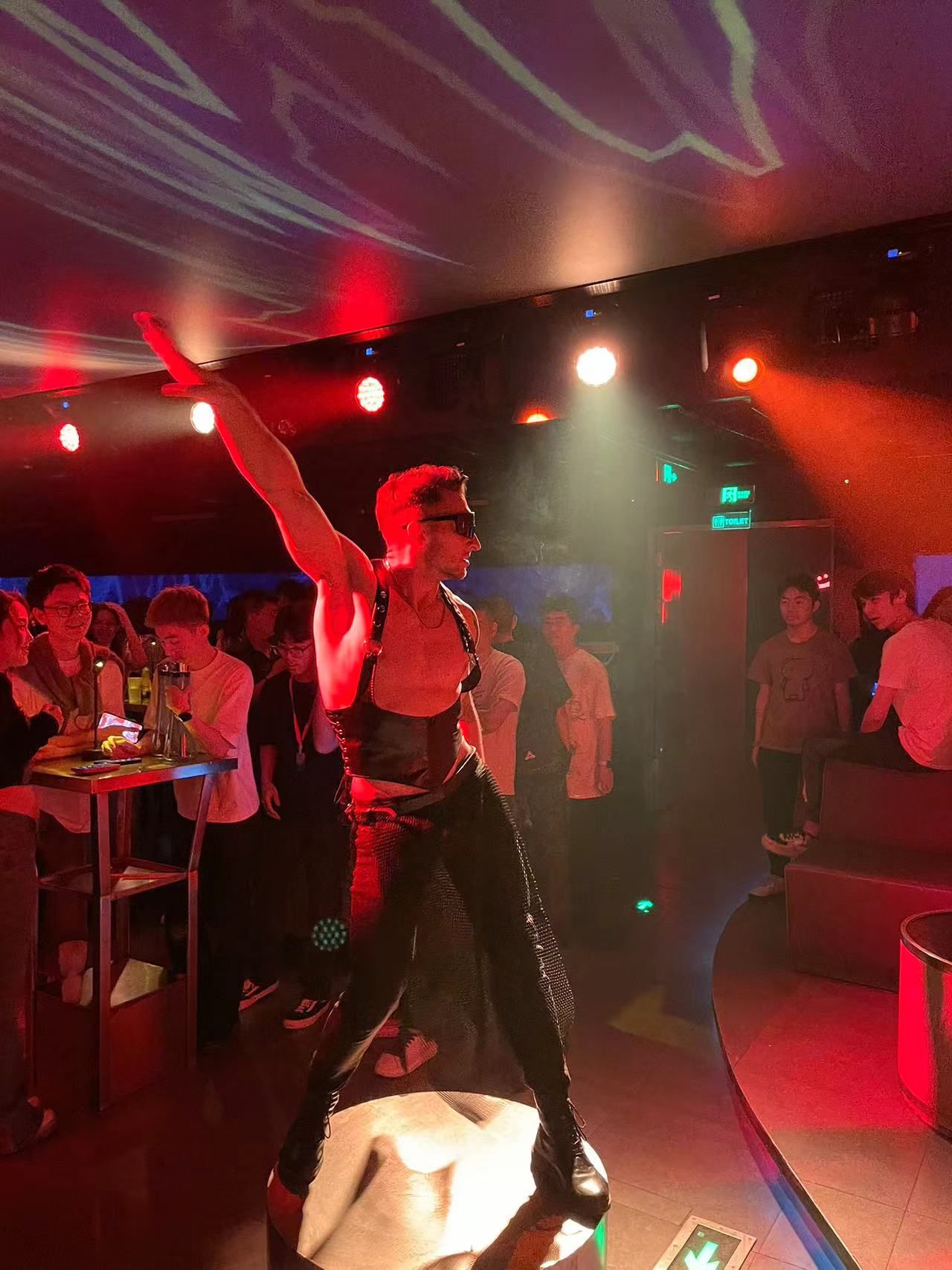 张家口商务KTV夜场宣传-蔚县ktv预订